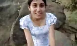 استمناء دو گوساله با سکس زن باحیوانات اهلی خال کوبی