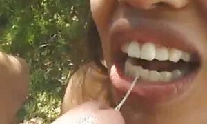 هوکر زنان فیلم سکسی در استخر از اعضای خود درخواست کرد